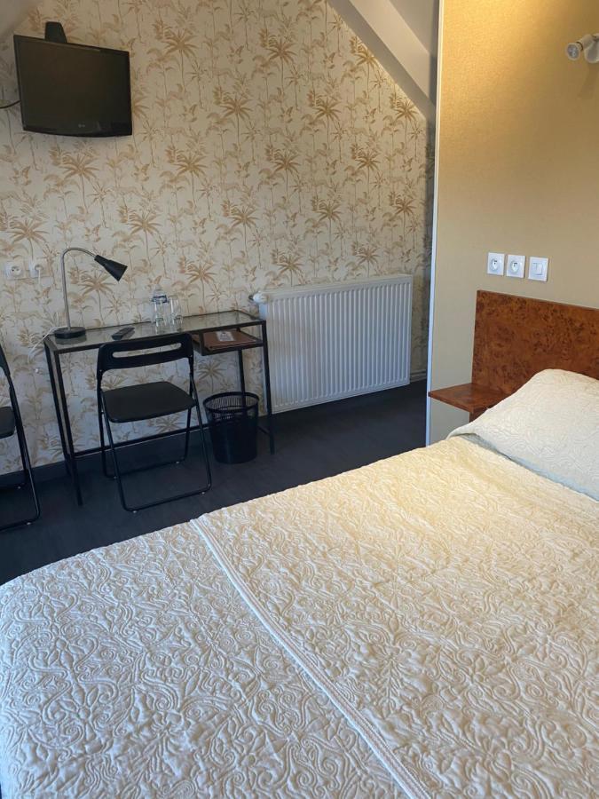 Auberge Le Cheval Blanc Saint-Gâtien-des-Bois Esterno foto